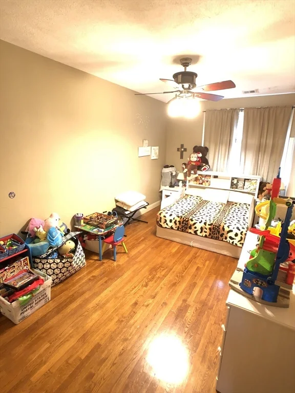2 bed, 2 bath apartment for rent at 186 Beacon St Unit 3, Back Bay — photo 12 of 17