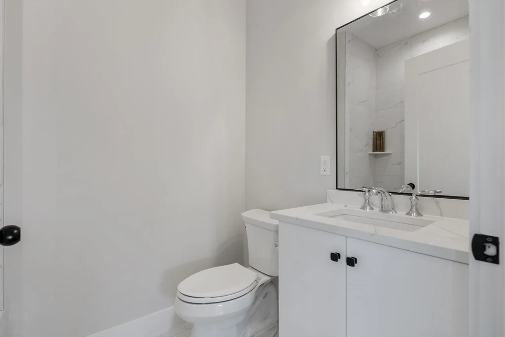 1 bed, 1 bath apartment for rent at 186 Bedford St Unit 201, Lexington — photo 6 of 10