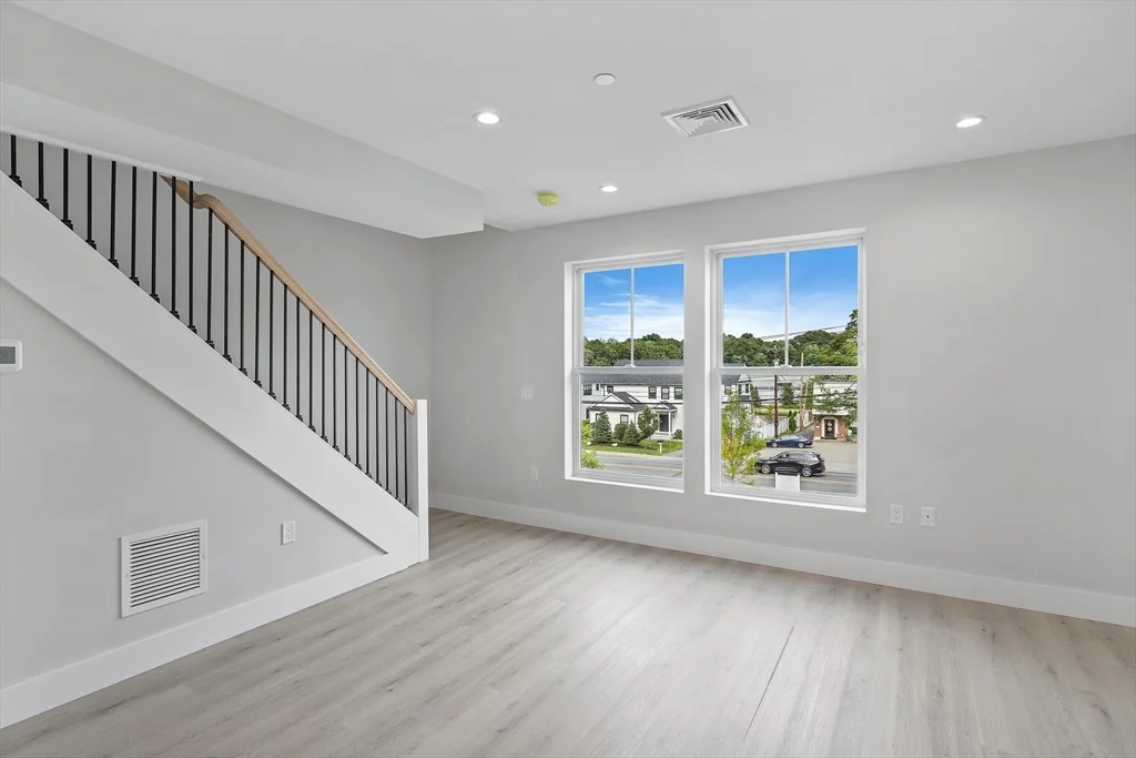 1 bed, 1 bath apartment for rent at 186 Bedford St Unit 210, Lexington — photo 5 of 19