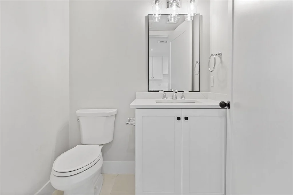 1 bed, 1 bath apartment for rent at 186 Bedford St Unit 210, Lexington — photo 8 of 19
