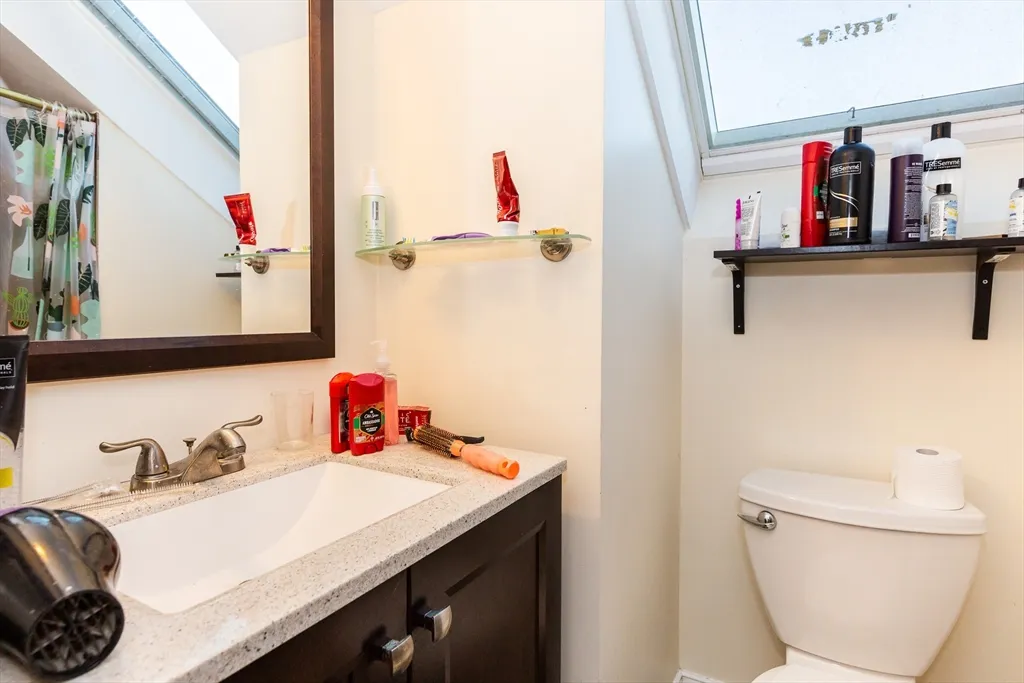 4 bed, 2 bath apartment for rent at 186 Calumet St Unit 186, Mission Hill — photo 11 of 13
