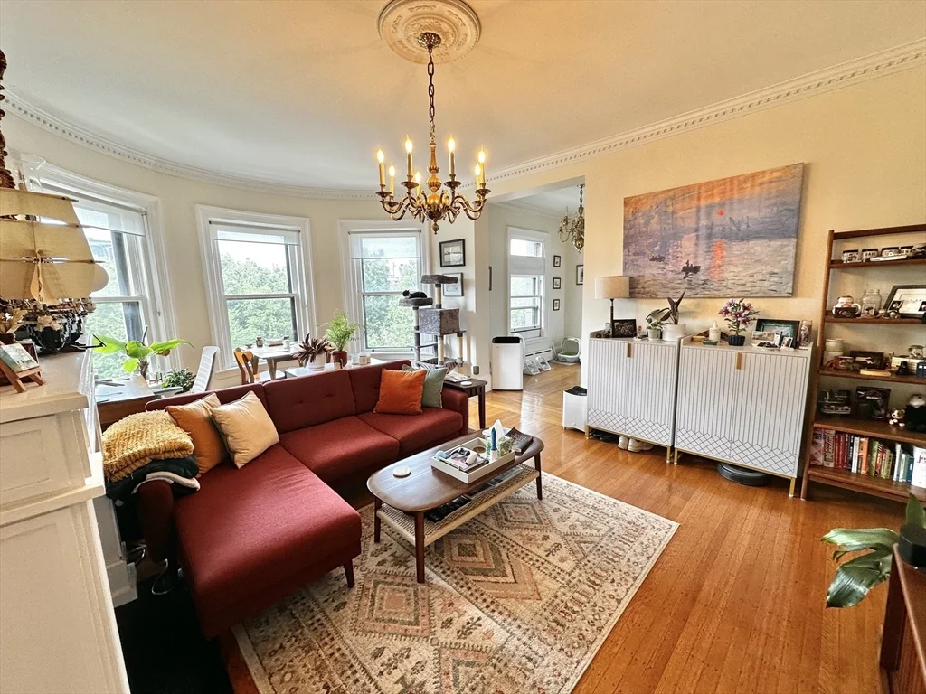 1 bed, 1 bath apartment for rent at 186 Commonwealth Ave Unit 53, Back Bay — photo 2 of 19