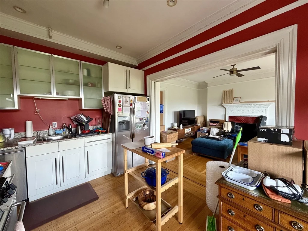 1 bed, 1 bath apartment for rent at 186 Commonwealth Unit 63, Back Bay — photo 4 of 11