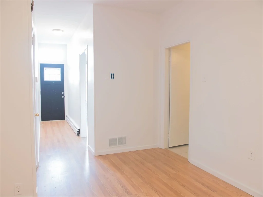 2 bed, 1 bath apartment for rent at 186 Emerson St Unit 1, South Boston — photo 5 of 9