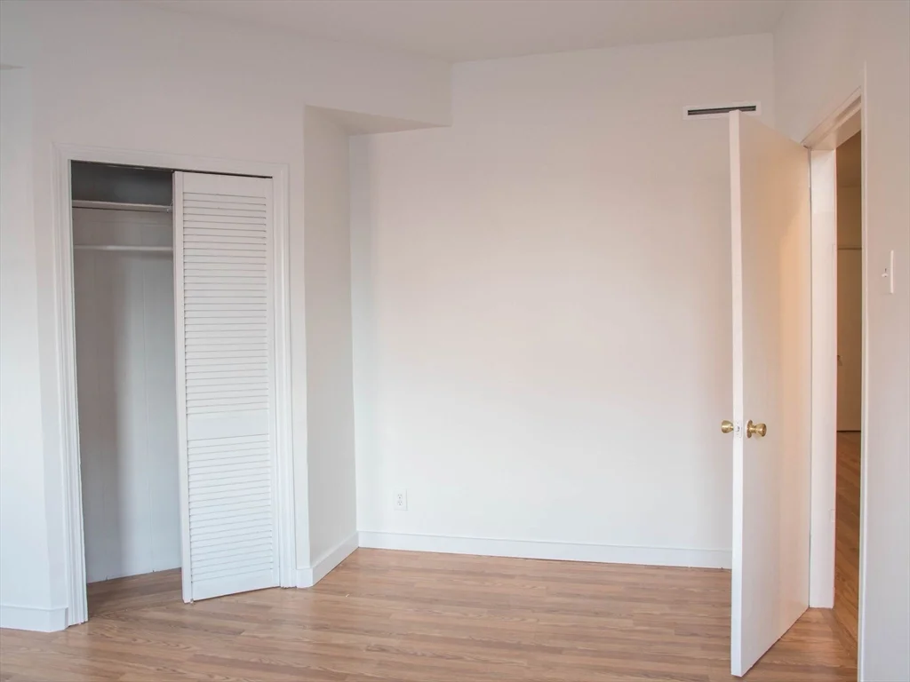2 bed, 1 bath apartment for rent at 186 Emerson St Unit 1, South Boston — photo 6 of 9
