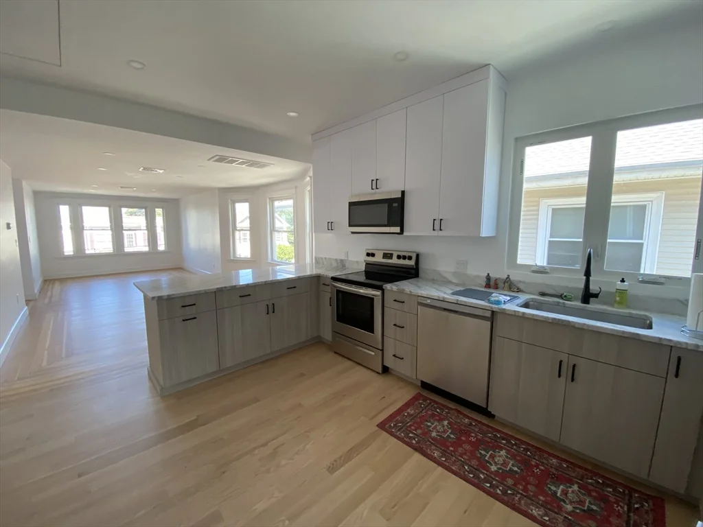3 bed, 1 bath apartment for rent at 186 Harvard St Unit 2, Medford