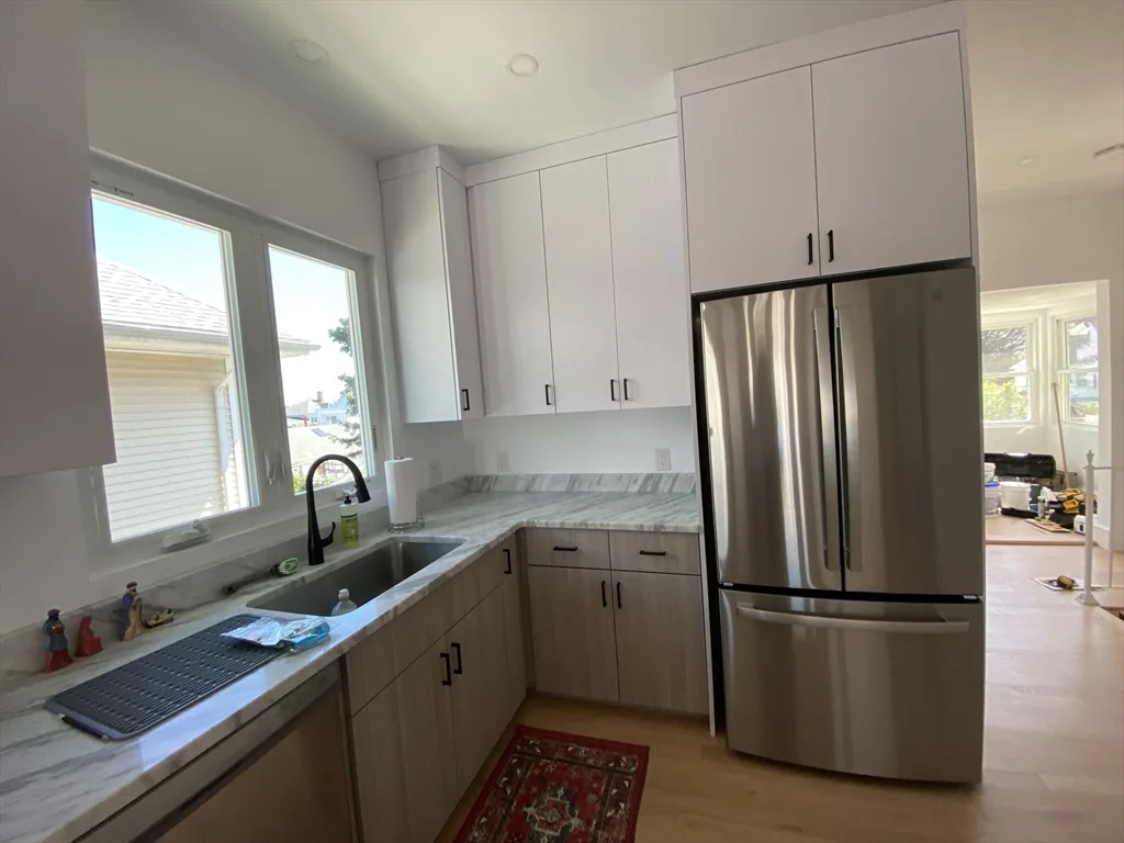 3 bed, 1 bath apartment for rent at 186 Harvard St Unit 2, Medford — photo 3 of 7