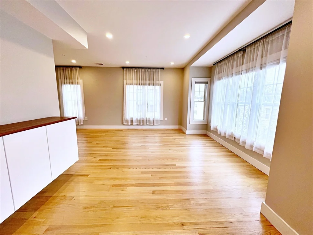 2 bed, 2 bath apartment for rent at 186 Havre St Unit 8, East Boston — photo 8 of 27