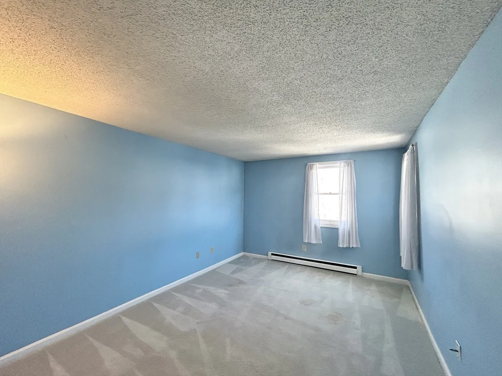 2 bed, 1 bath apartment for rent at 186 Heritage Dr Unit 186, Northbridge — photo 13 of 16