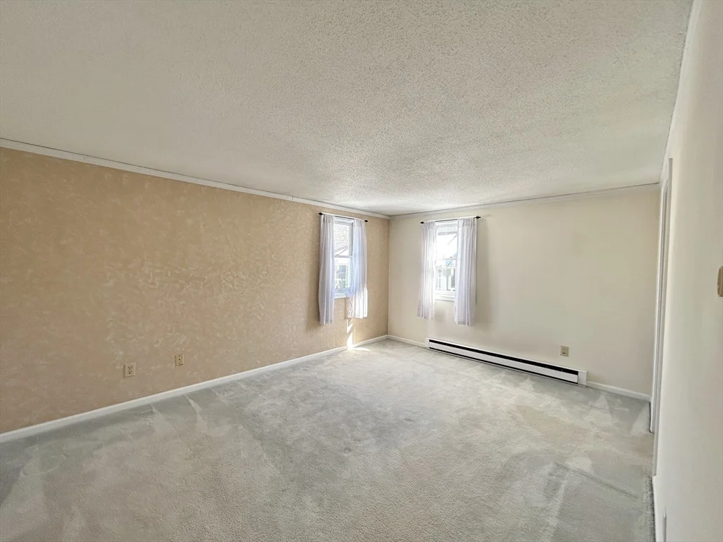 2 bed, 1 bath apartment for rent at 186 Heritage Dr Unit 186, Northbridge — photo 10 of 16