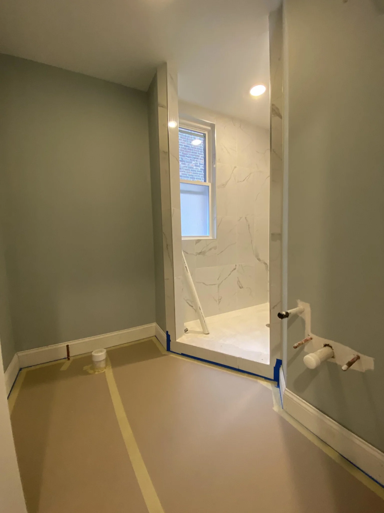 5 bed, 2 bath apartment for rent at 186 Kelton St Unit 1, Brighton — photo 3 of 21