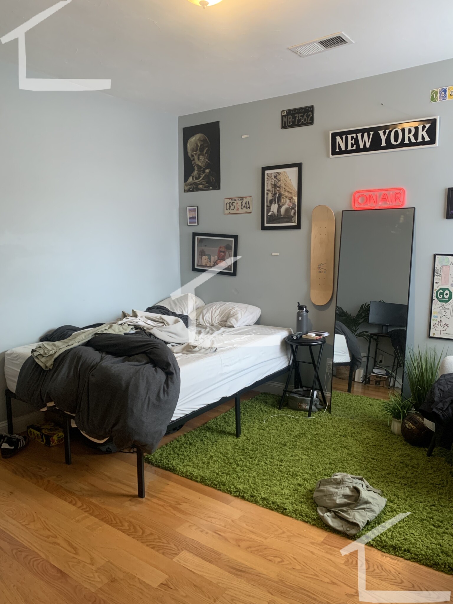 5 bed, 2 bath apartment for rent at 186 Kelton St Unit 2, Brighton — photo 2 of 21