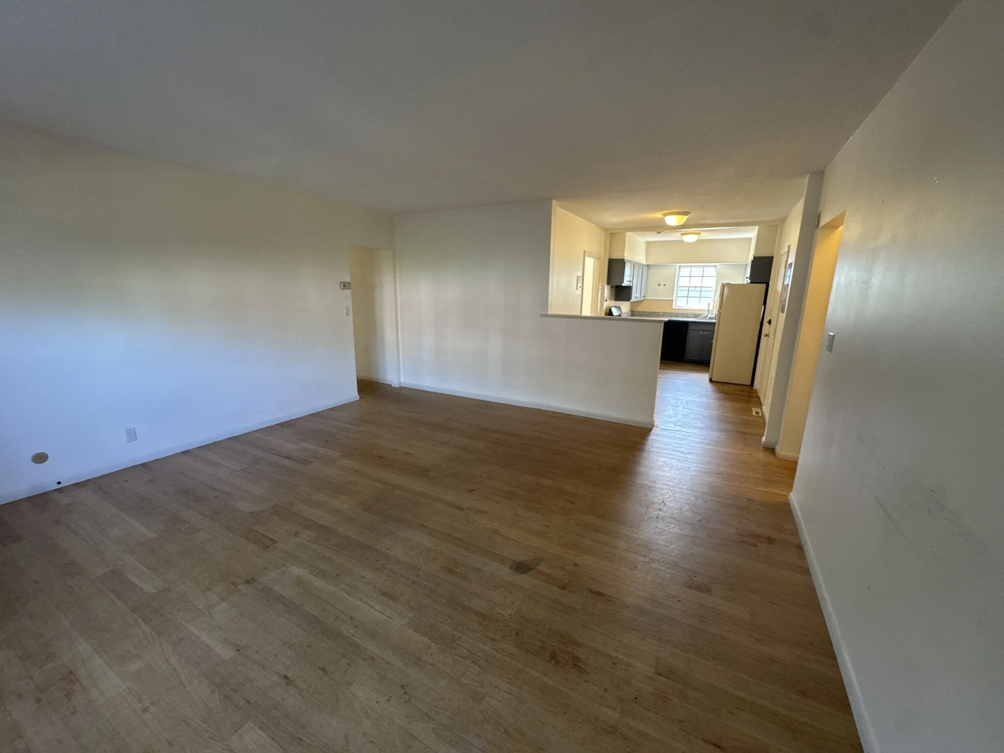 3 bed, 2 bath apartment for rent at 186 Lake Shore Rd Unit 1, Brighton — photo 7 of 18