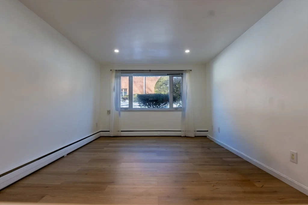 2 bed, 1 bath apartment for rent at 186 Lexington St Unit 3, Watertown — photo 7 of 12