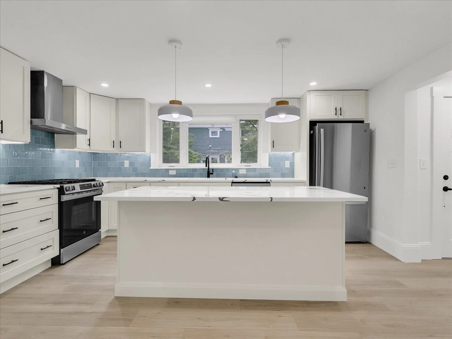 5 bed, 2 bath apartment for rent at 186 Main St Unit 2, Wayland — photo 6 of 16