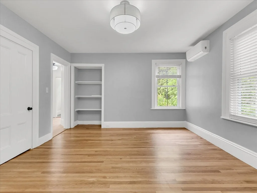 5 bed, 2 bath apartment for rent at 186 Main St Unit 2, Wayland — photo 11 of 20