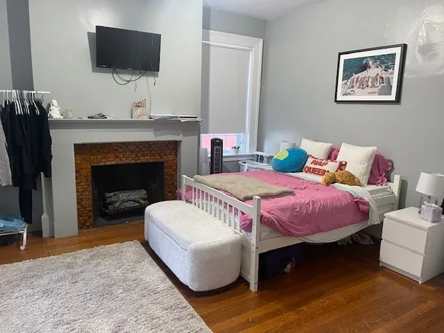 3 bed, 1 bath apartment for rent at 186 Naples Rd Unit 1, North Brookline — photo 8 of 10
