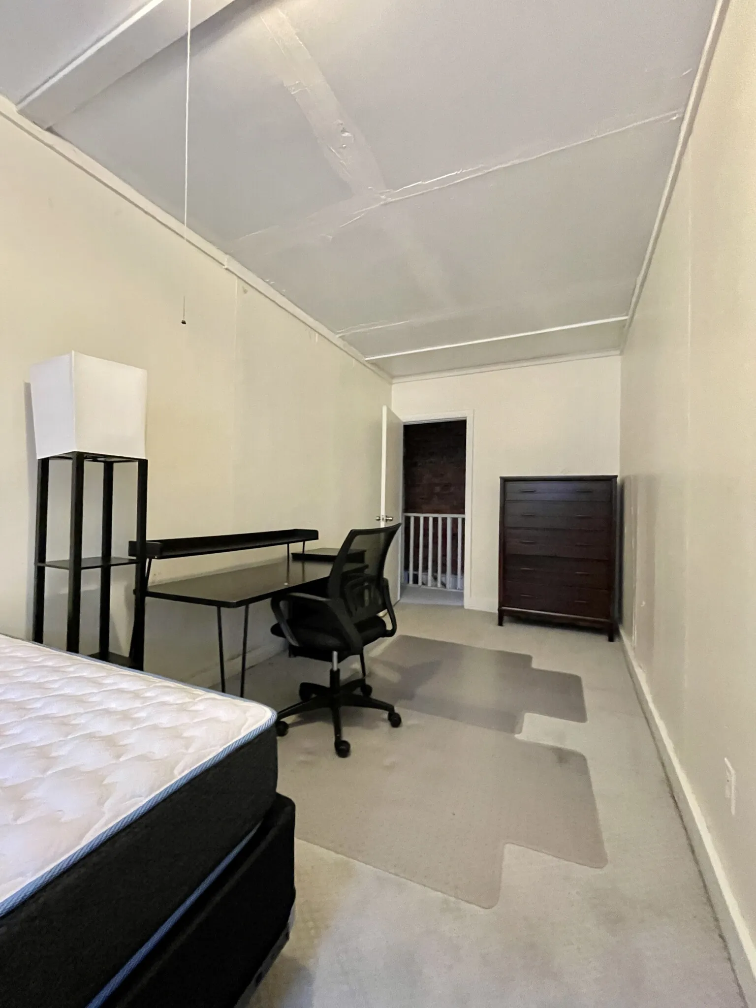 4 bed, 2 bath apartment for rent at 186 Naples Rd Unit 3, North Brookline — photo 7 of 10