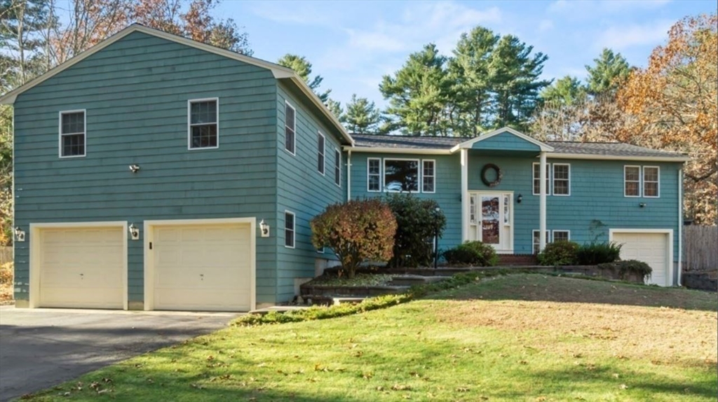 4 bed, 2 bath apartment for rent at 186 Ridge, Millis — photo 2 of 21