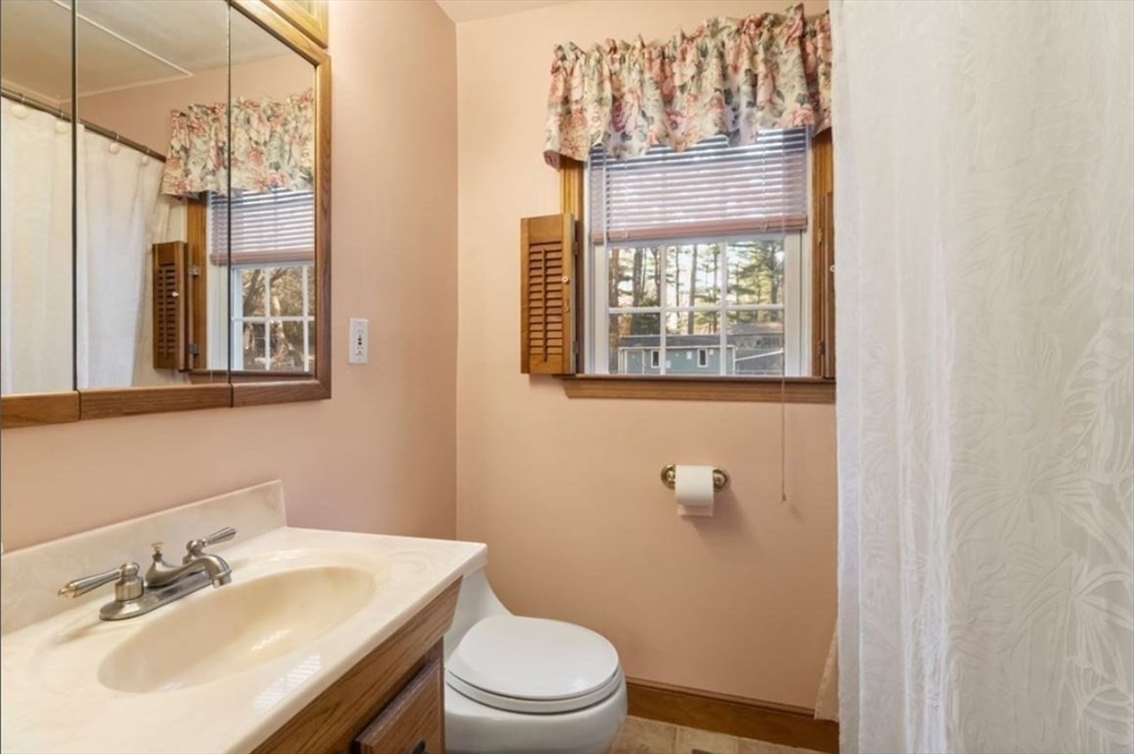 4 bed, 2 bath apartment for rent at 186 Ridge, Millis — photo 13 of 21