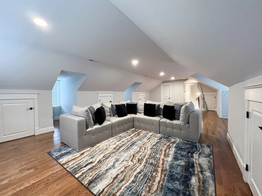 5 bed, 4+ bath apartment for rent at 186 Ridge St, Winchester — photo 20 of 21