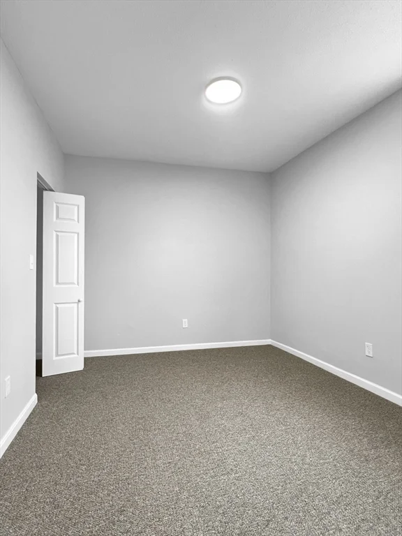 2 bed, 1 bath apartment for rent at 186 Rodman St Unit 2, Fall River — photo 4 of 6