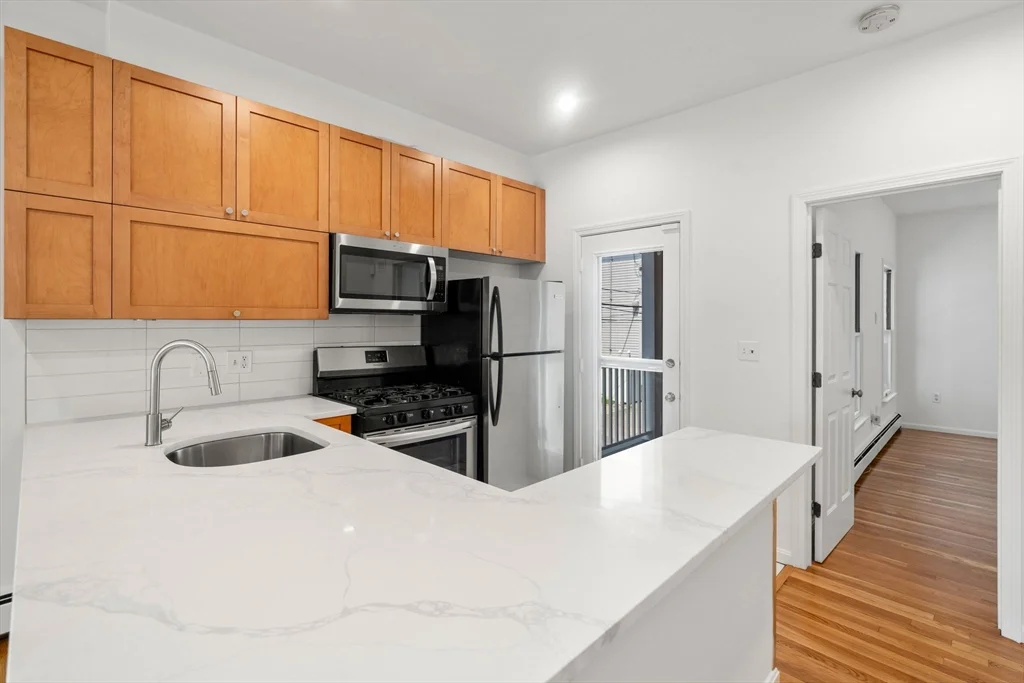 2 bed, 2 bath apartment for rent at 186 7th St Unit 1F, South Boston — photo 8 of 23