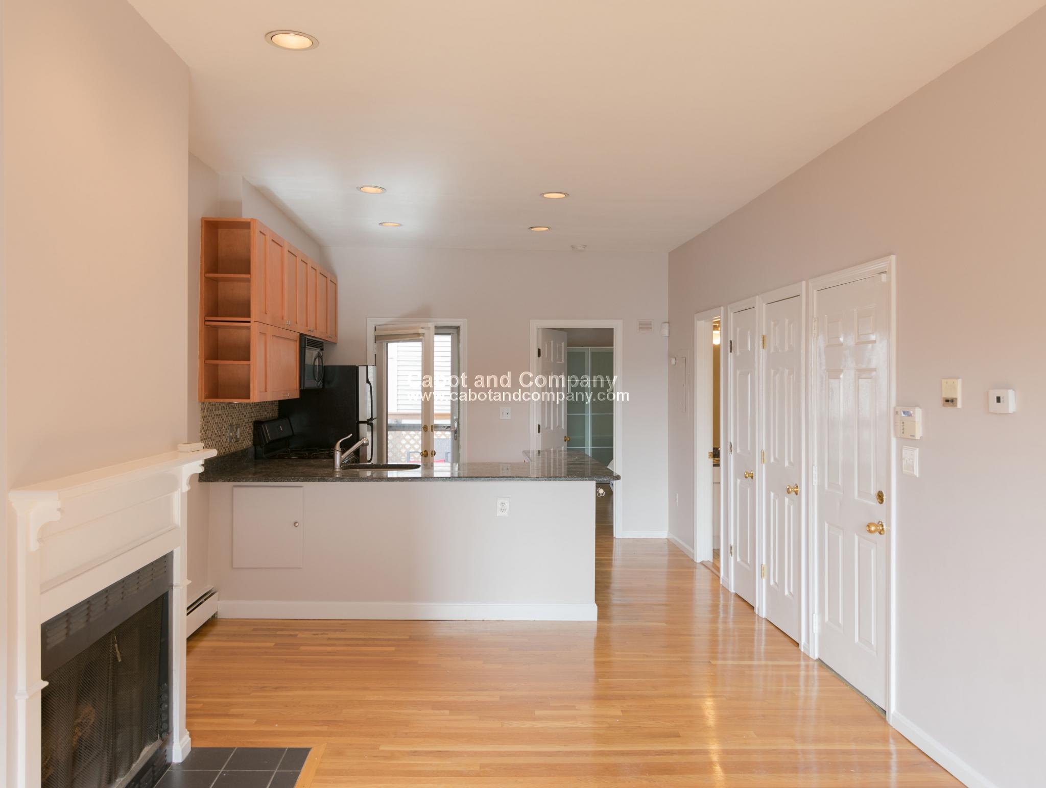 2 bed, 2 bath apartment for rent at 186 7th St Unit 1, South Boston — photo 3 of 10
