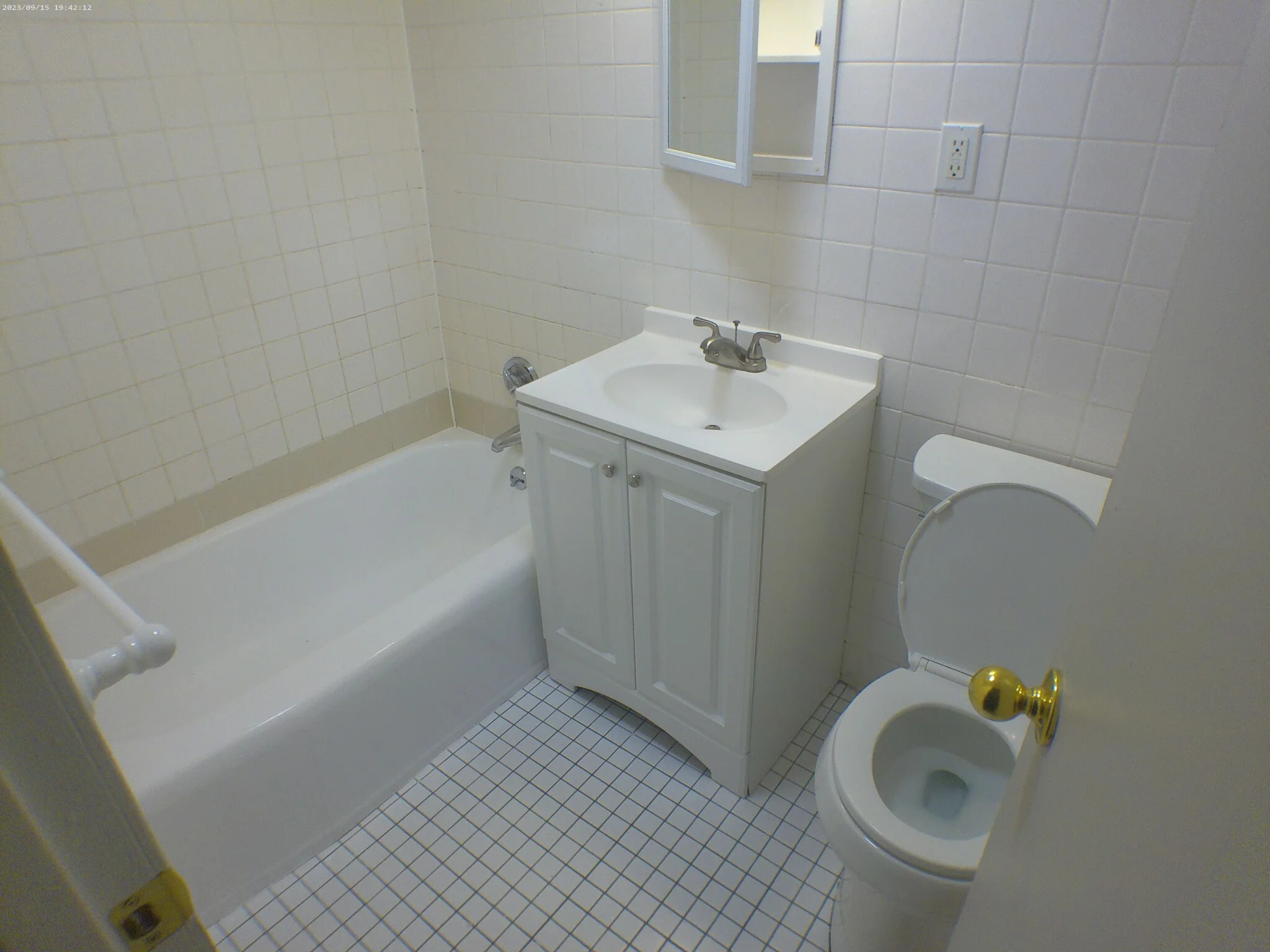 1 bed, 1 bath apartment for rent at 1862-1870 Beacon St Unit 4-09, Brighton — photo 8 of 18