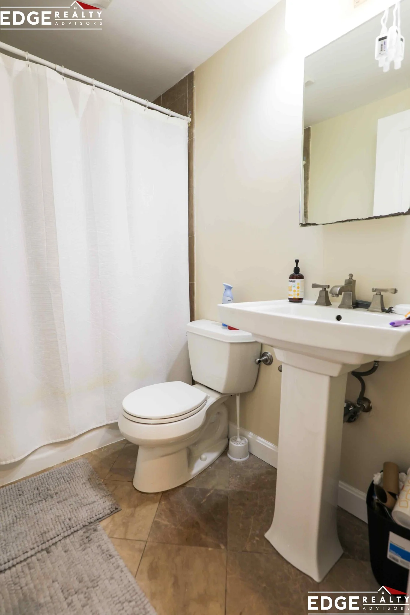 3.5 bed, 2 bath apartment for rent at 1864 Commonwealth Ave Unit A, Brighton — photo 10 of 10