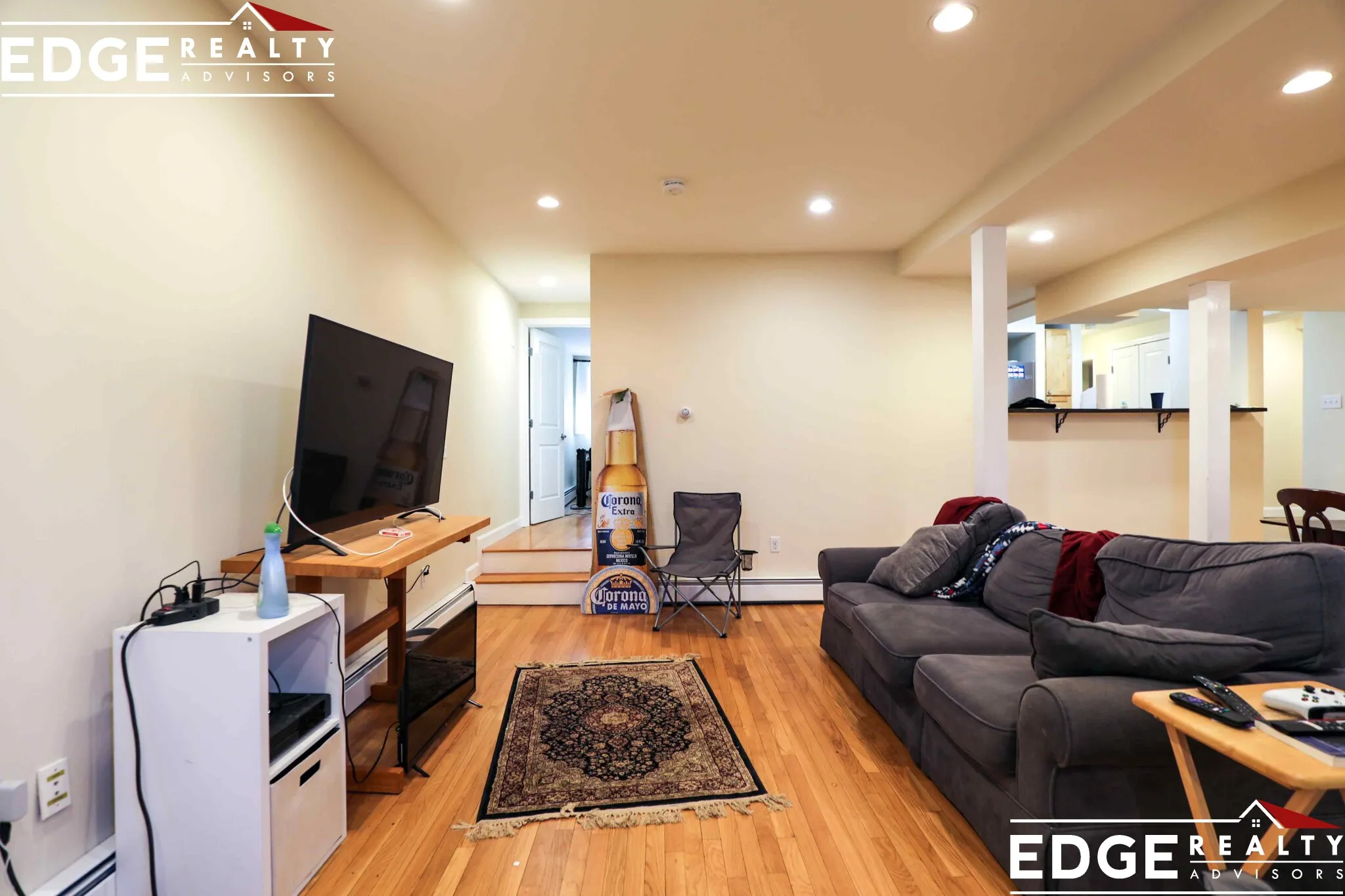 3.5 bed, 2 bath apartment for rent at 1864 Commonwealth Ave Unit A, Brighton — photo 2 of 10