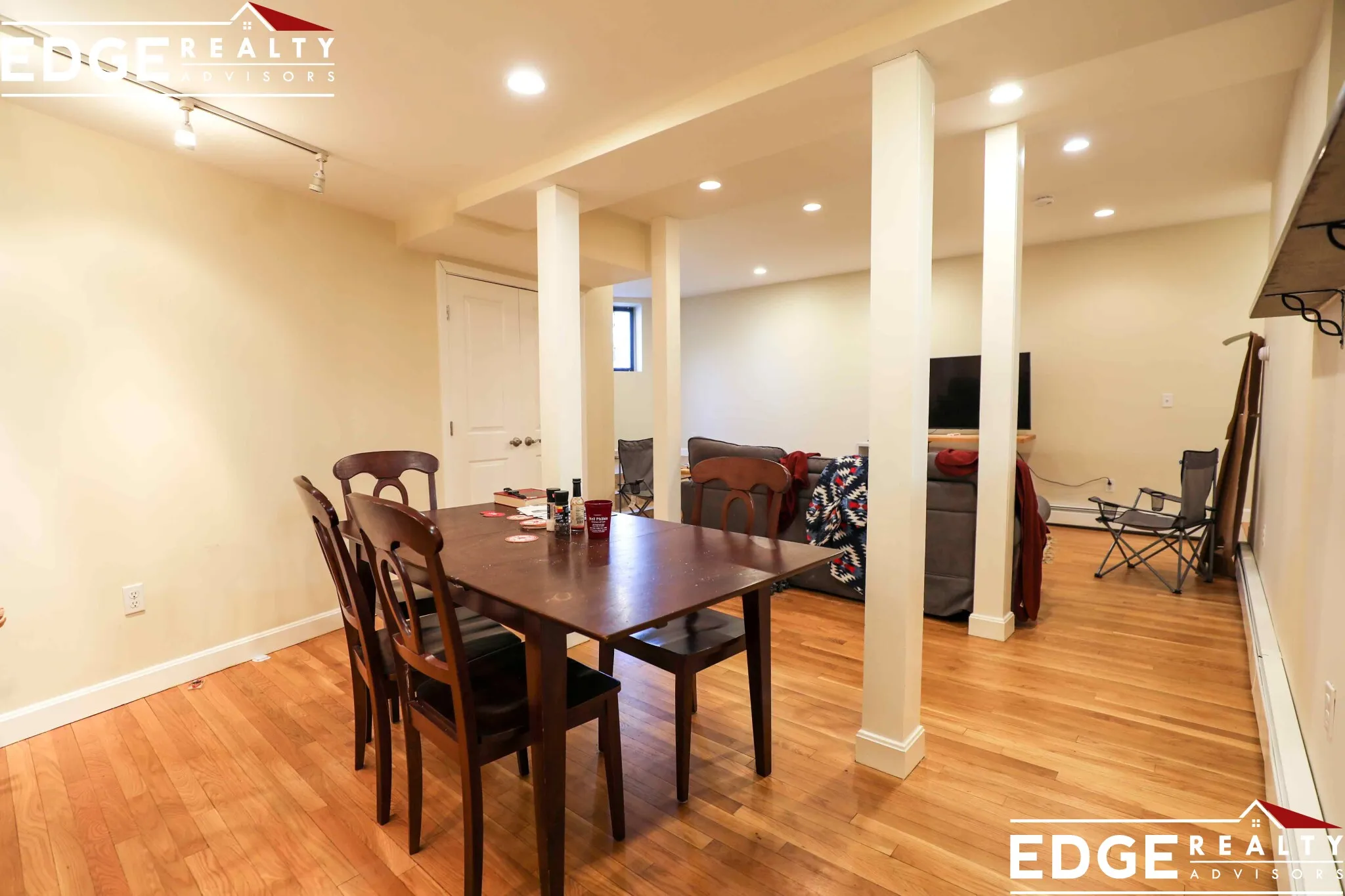 3.5 bed, 2 bath apartment for rent at 1864 Commonwealth Ave Unit A, Brighton — photo 3 of 10