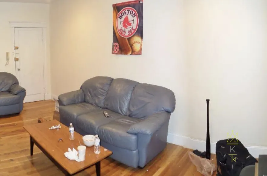 2 bed, 1 bath apartment for rent at 1868 Commonwealth Ave Unit 5, Brighton — photo 5 of 8