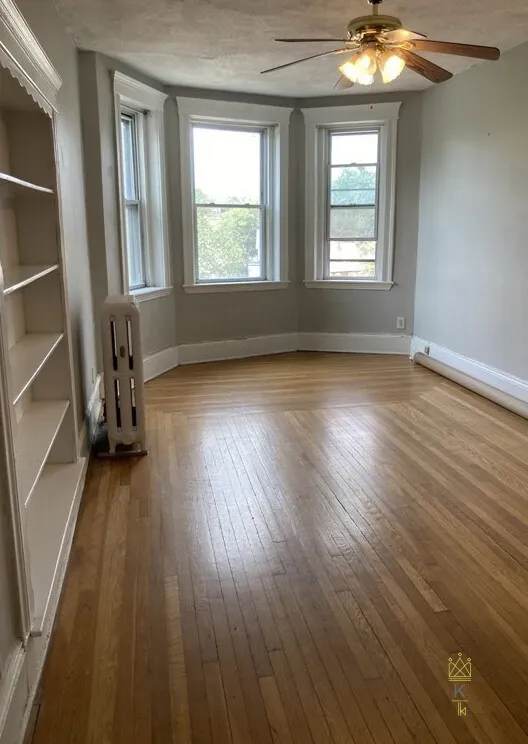 2 bed, 1 bath apartment for rent at 1868 Commonwealth Ave Unit 5, Brighton — photo 2 of 8