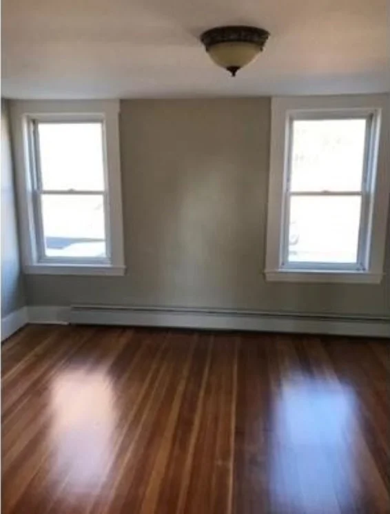 2 bed, 1 bath apartment for rent at 187 Beach St Unit 3, Marlborough