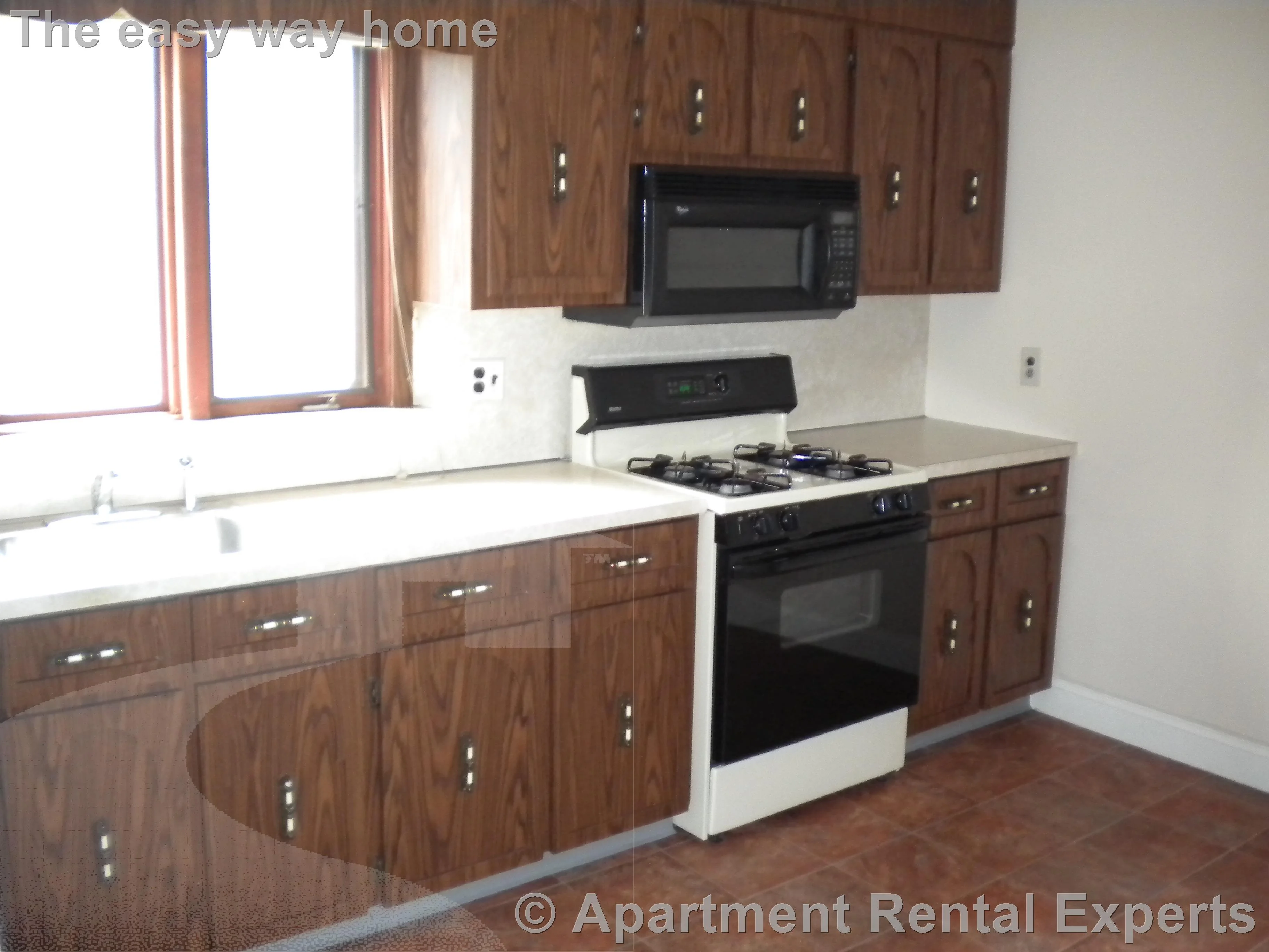 3 bed, 1 bath apartment for rent at 187 Broadway Unit 1, Sullivan Square