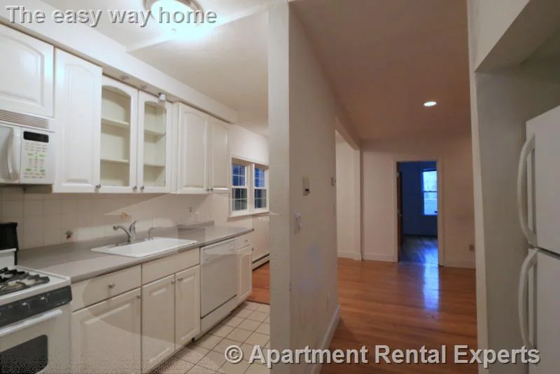 2 bed, 1 bath apartment for rent at 187 Brookline St Unit 1, Cambridgeport — photo 1 of 17