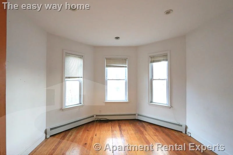 2 bed, 1 bath apartment for rent at 187 Brookline St Unit 1, Cambridgeport — photo 5 of 17