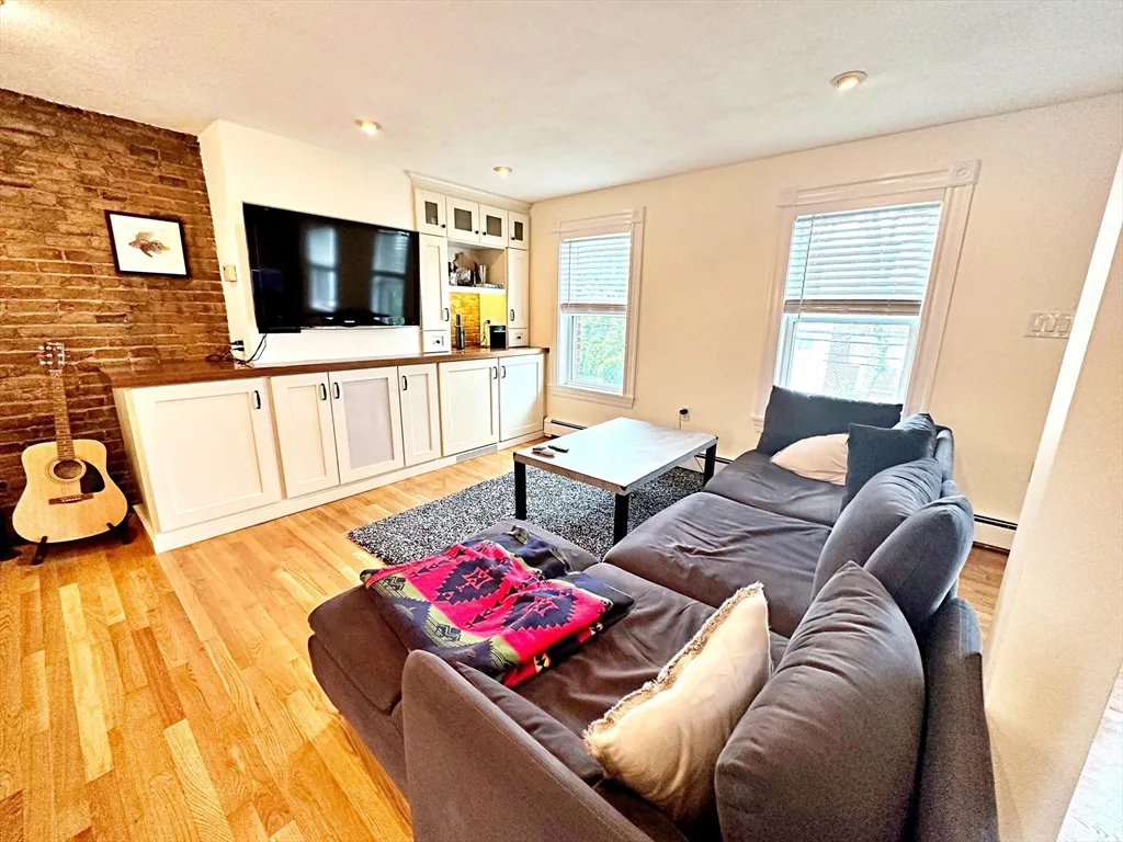 2 bed, 1.5 bath apartment for rent at 187 Everett St Unit 2, East Boston — photo 1 of 16