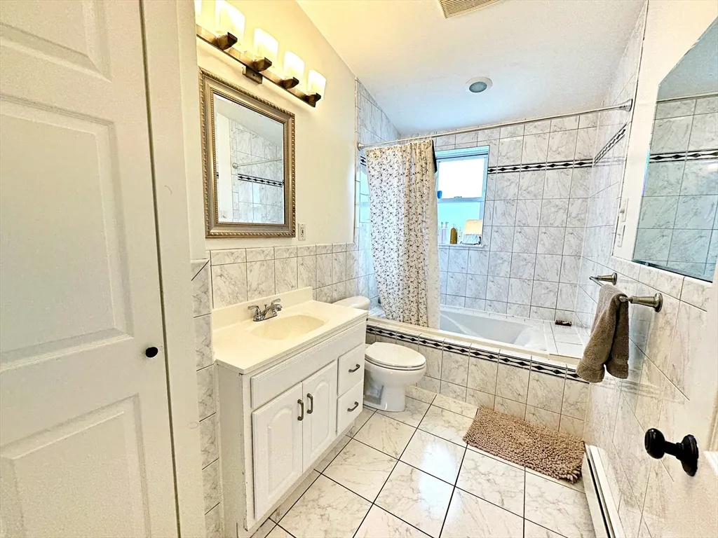 2 bed, 1.5 bath apartment for rent at 187 Everett St Unit 2, East Boston — photo 13 of 16