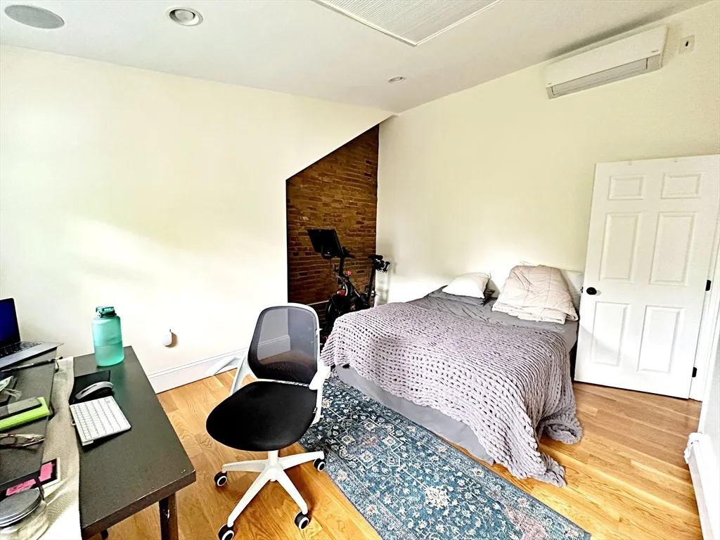 2 bed, 1.5 bath apartment for rent at 187 Everett St Unit 2, East Boston — photo 9 of 16