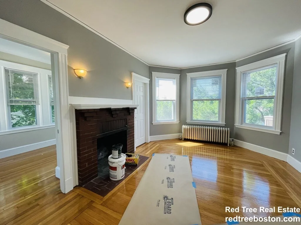 3 bed, 1 bath apartment for rent at 187 Fellsway W Unit 1, Medford — photo 2 of 13