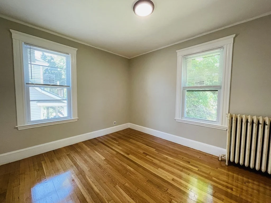 5 bed, 2 bath apartment for rent at 187 Fellsway W Unit 3, Medford — photo 9 of 28