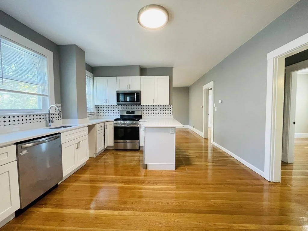 5 bed, 2 bath apartment for rent at 187 Fellsway W Unit 3, Medford — photo 7 of 28