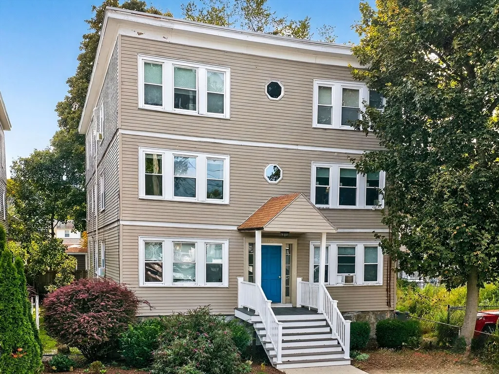 2 bed, 1 bath apartment for rent at 187 Florence St Unit 2L, Roslindale — photo 1 of 13