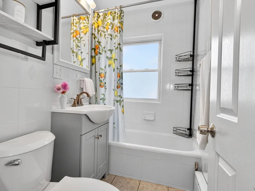 2 bed, 1 bath apartment for rent at 187 Florence St Unit 2L, Roslindale — photo 5 of 13