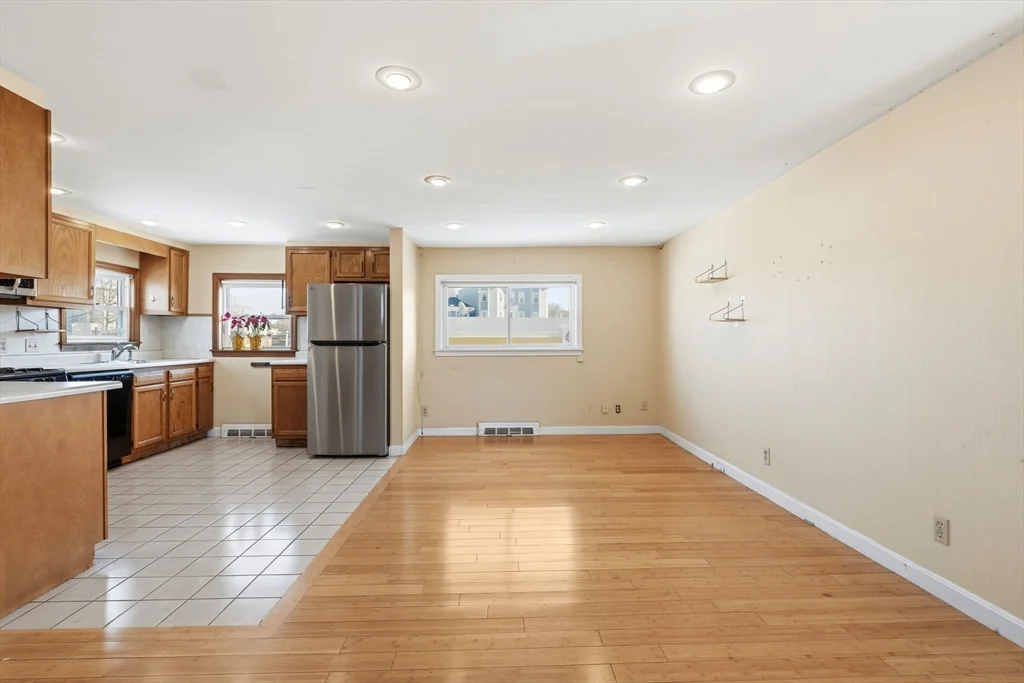 2 bed, 2 bath apartment for rent at 187 Hampshire St, Inman Square — photo 2 of 14