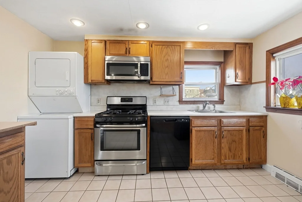 2 bed, 2 bath apartment for rent at 187 Hampshire St, Inman Square — photo 5 of 14