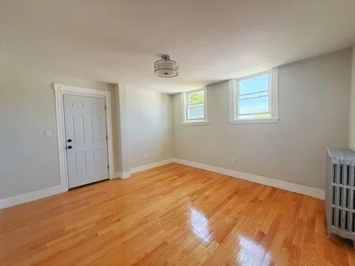 3 bed, 1 bath apartment for rent at 187 Liberty St Unit 187, Quincy — photo 7 of 15