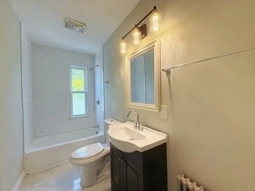 3 bed, 1 bath apartment for rent at 187 Liberty St Unit 187, Quincy — photo 11 of 15